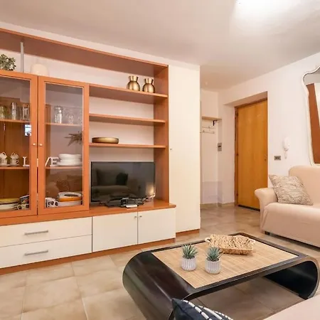 Trilocale In Seminterrato A 150mt Da Lido Апартаменты