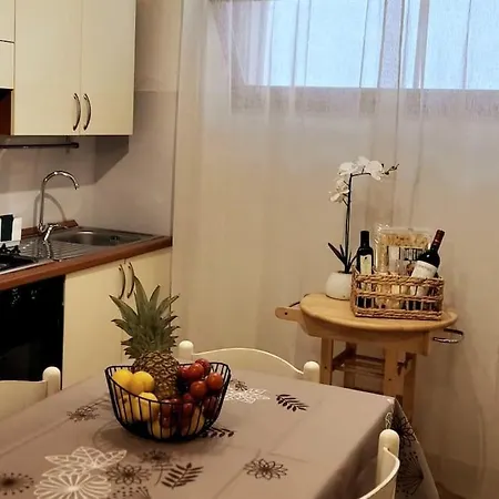 Trilocale In Seminterrato A 150mt Da Lido