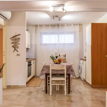 Trilocale In Seminterrato A 150mt Da Lido Alghero