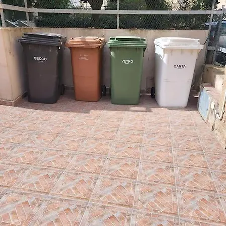 شقة Trilocale In Seminterrato A 150mt Da Lido