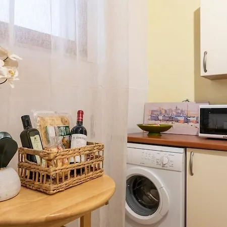 Trilocale In Seminterrato A 150mt Da Lido *